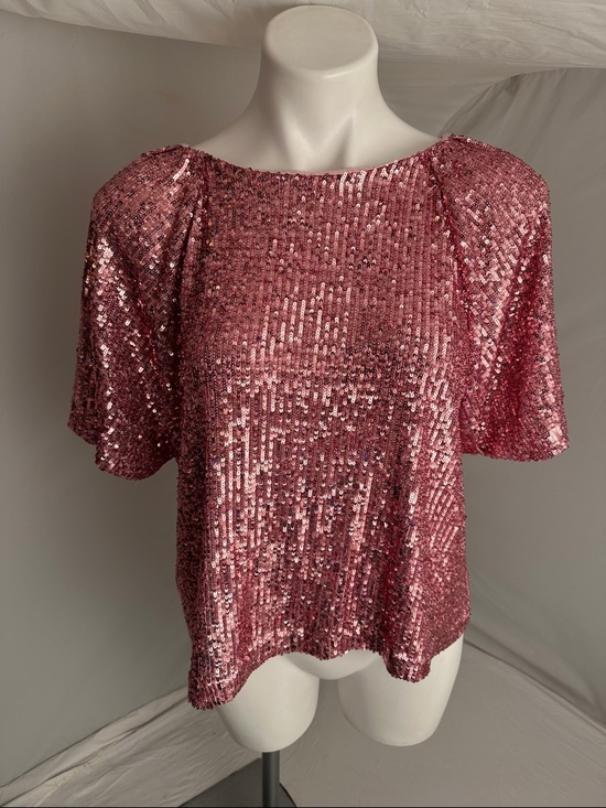 Tops - Lilly Pulitzer Cressida Conch Shell Pink Treasure sequin knit top